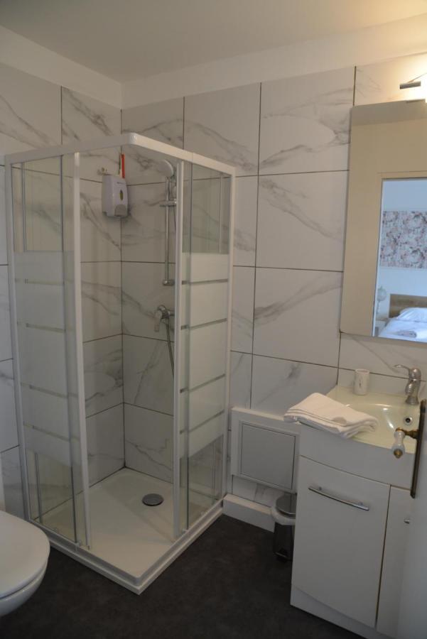 Dnj Appart Hotel Meung-sur-Loire Exteriör bild
